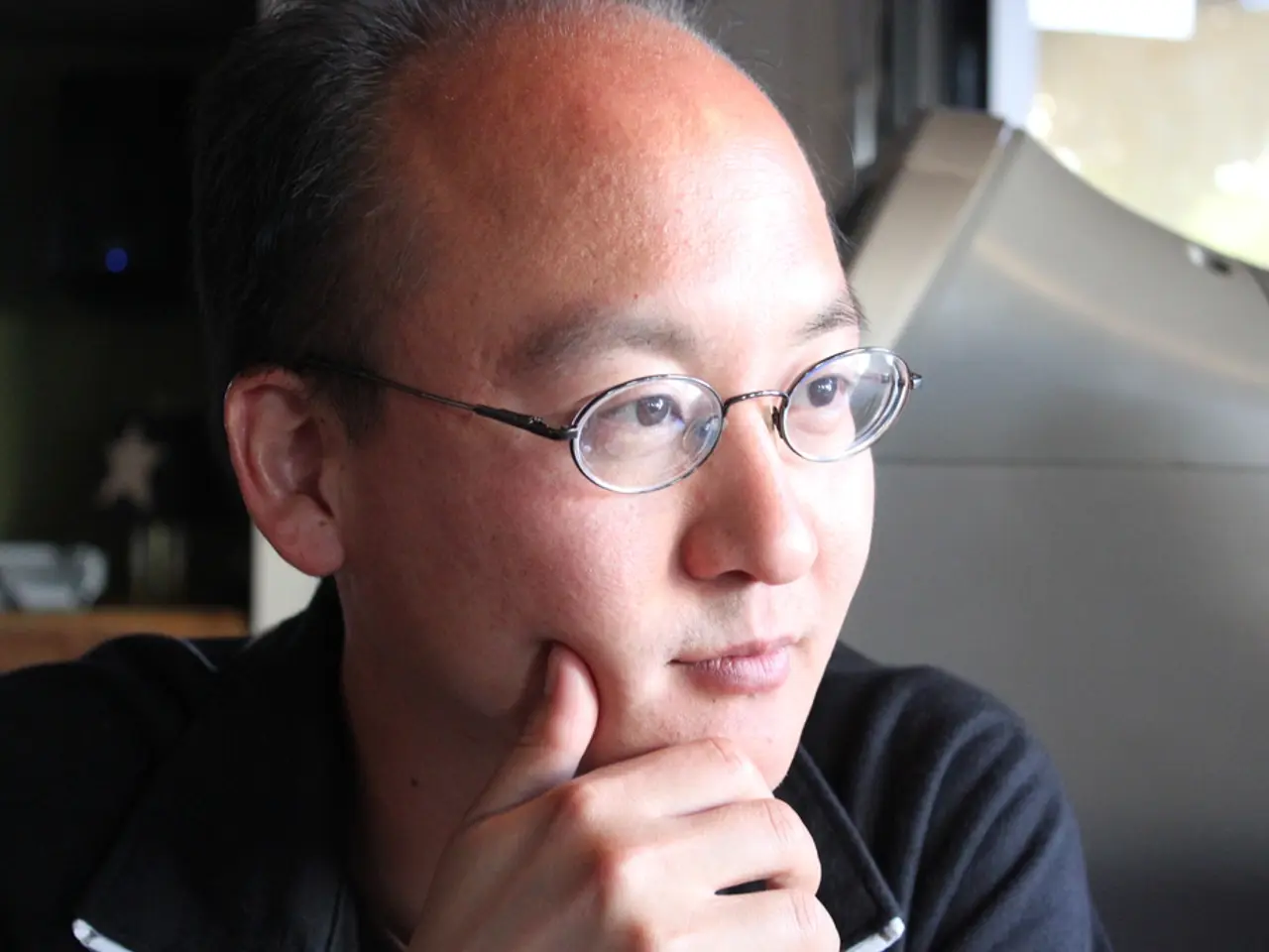 Recensione del dispositivo montato a fascia con sistema di illuminazione integrato