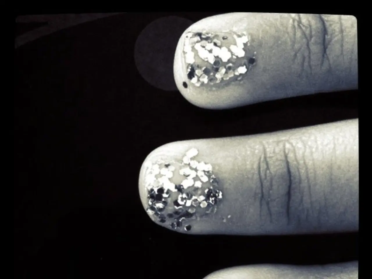 Sensazioni percepite dalle punte delle dita e il loro impatto sulle capacità del pensiero critico...