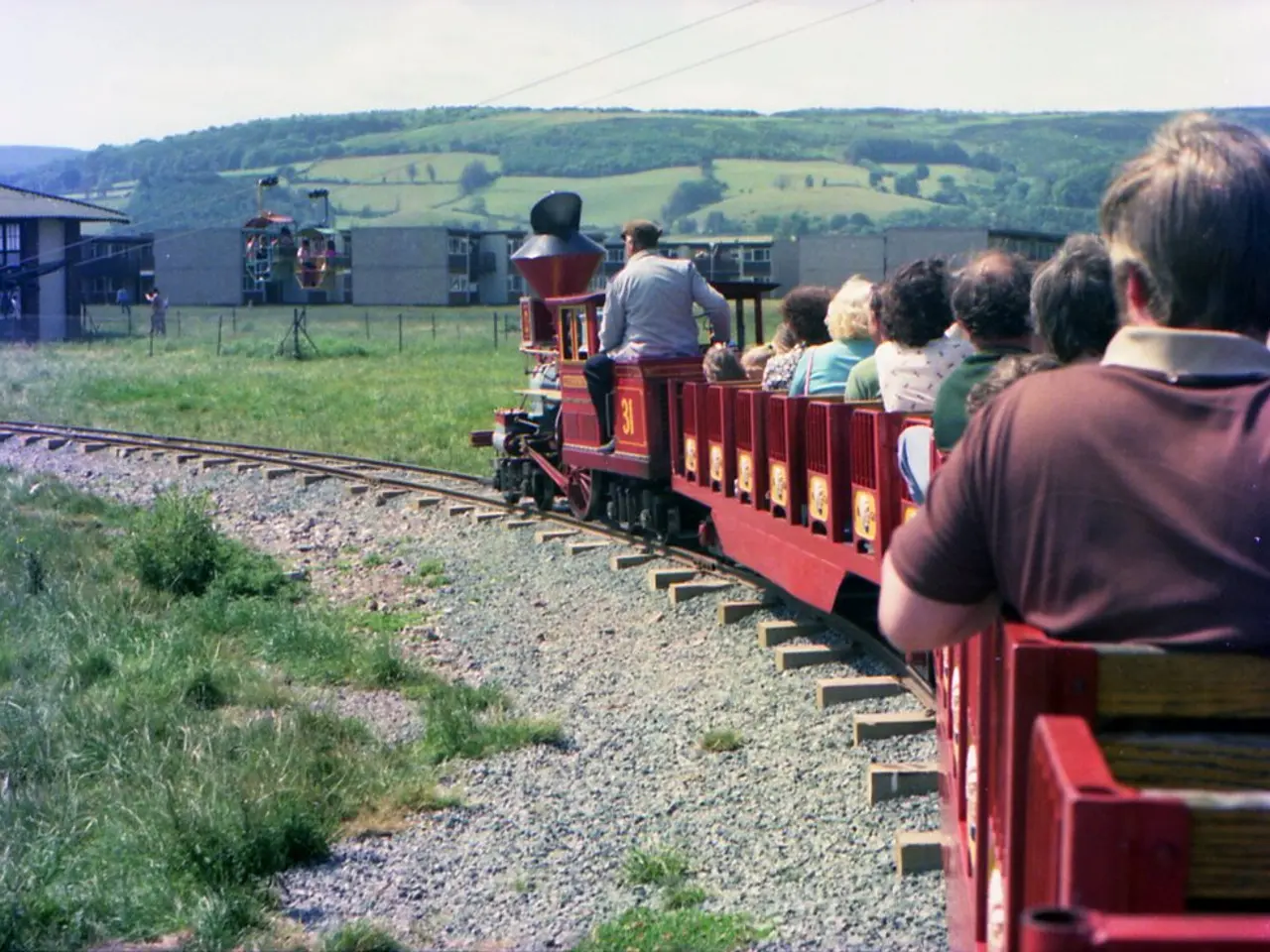 Scarso approvvigionamento idrico e condizioni igieniche insufficienti dei bagni identificati dai...