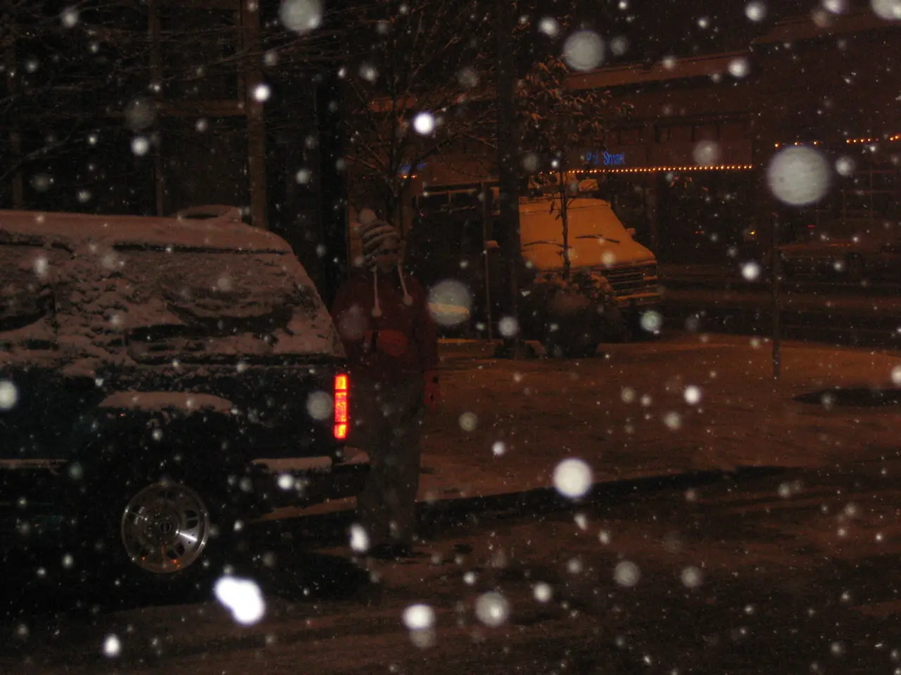 Il prezzo di Avalanche rimane stabile intorno ai 23 dollari, mirano a un recupero di 32 dollari.