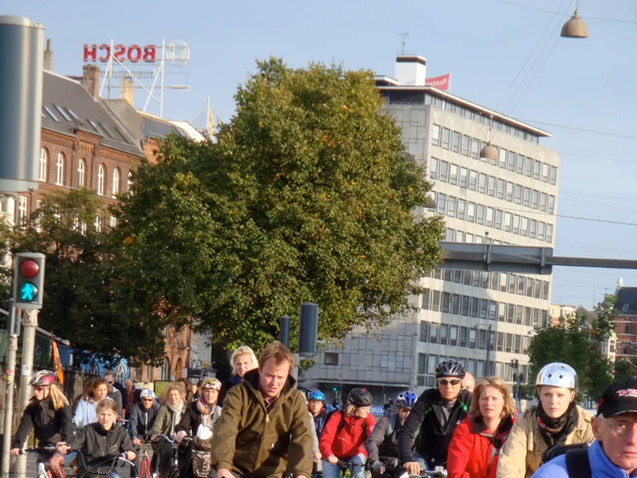 Concorrenza in Poitou-Charentes: Dorian Godon trionfa nella tappa 2, portando Arnaud Dèmare in...