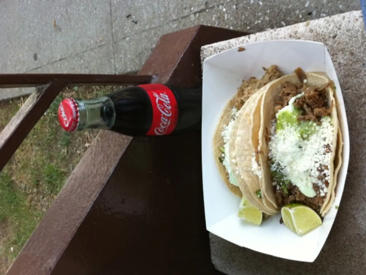 Qual è il limite di tempo per fermarsi in una zona di sosta stradale?