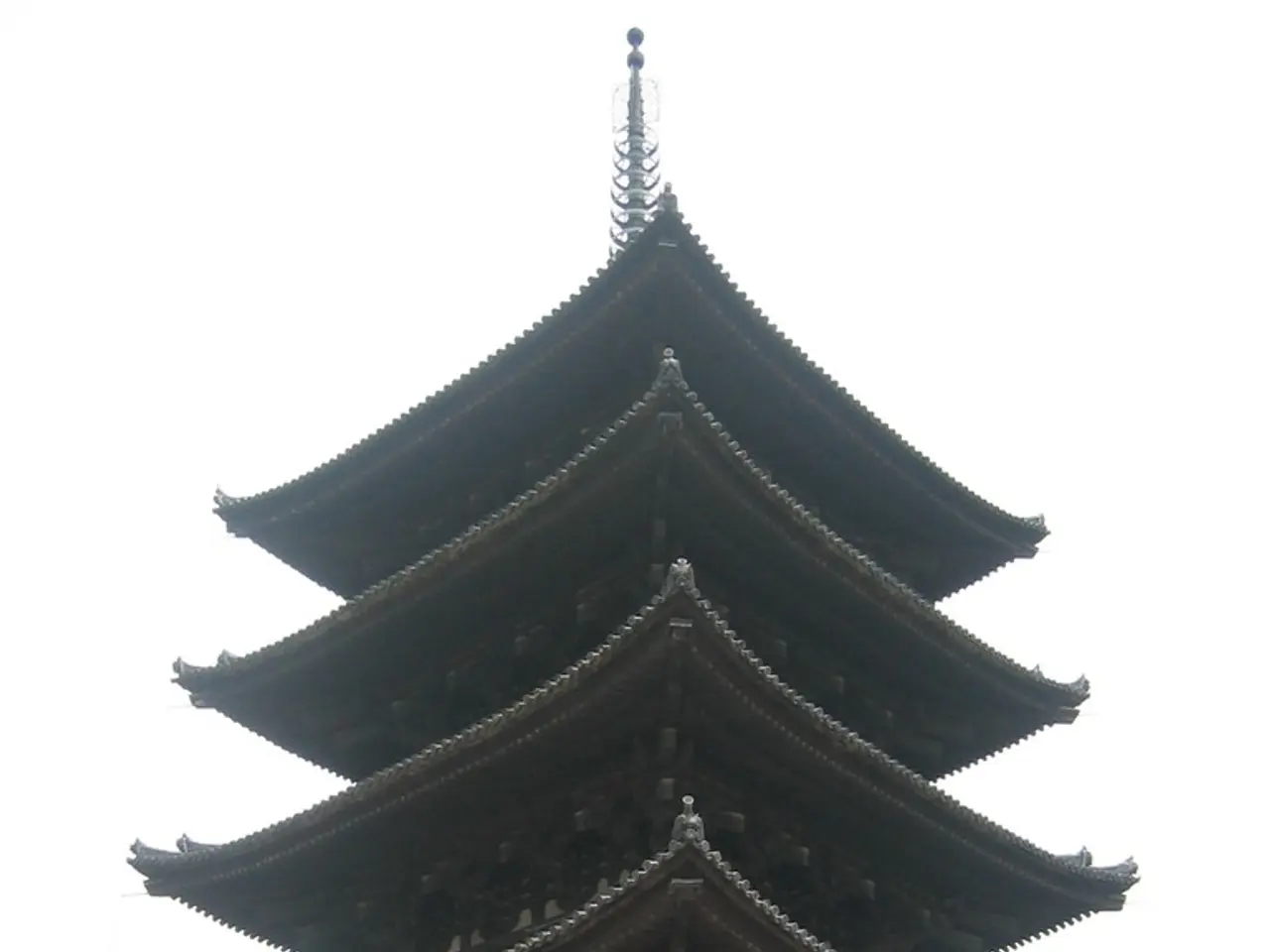 Il leader cinese Xi Jinping tiene conversazioni con il Primo Ministro indiano Narendra Modi a...