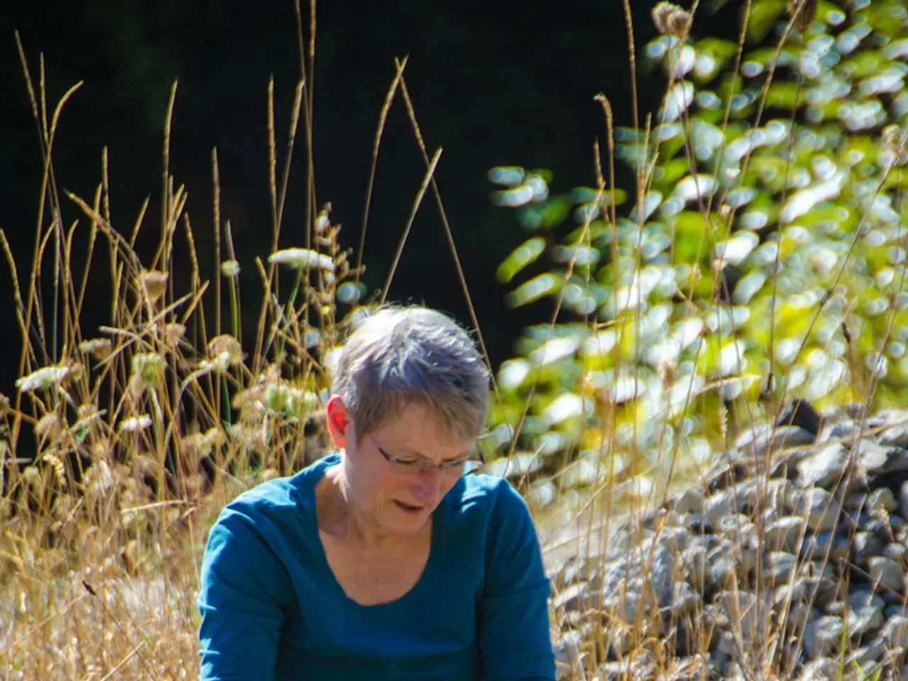 Esperto di giardinaggio al posto di guida spirituale