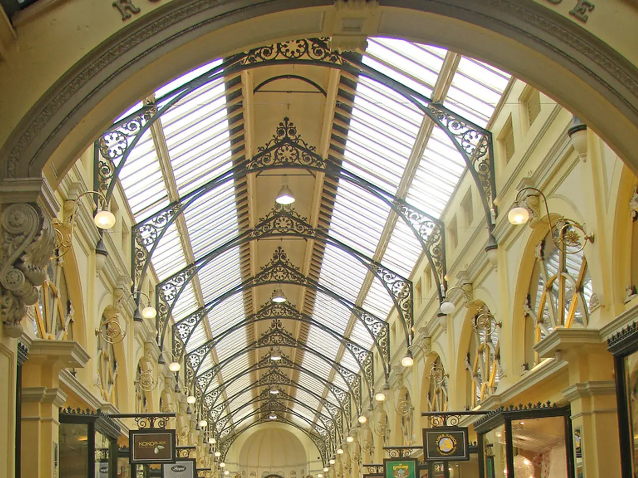 Esplorare la Scienza del Cervello Associato alla Traversata del Labirinto