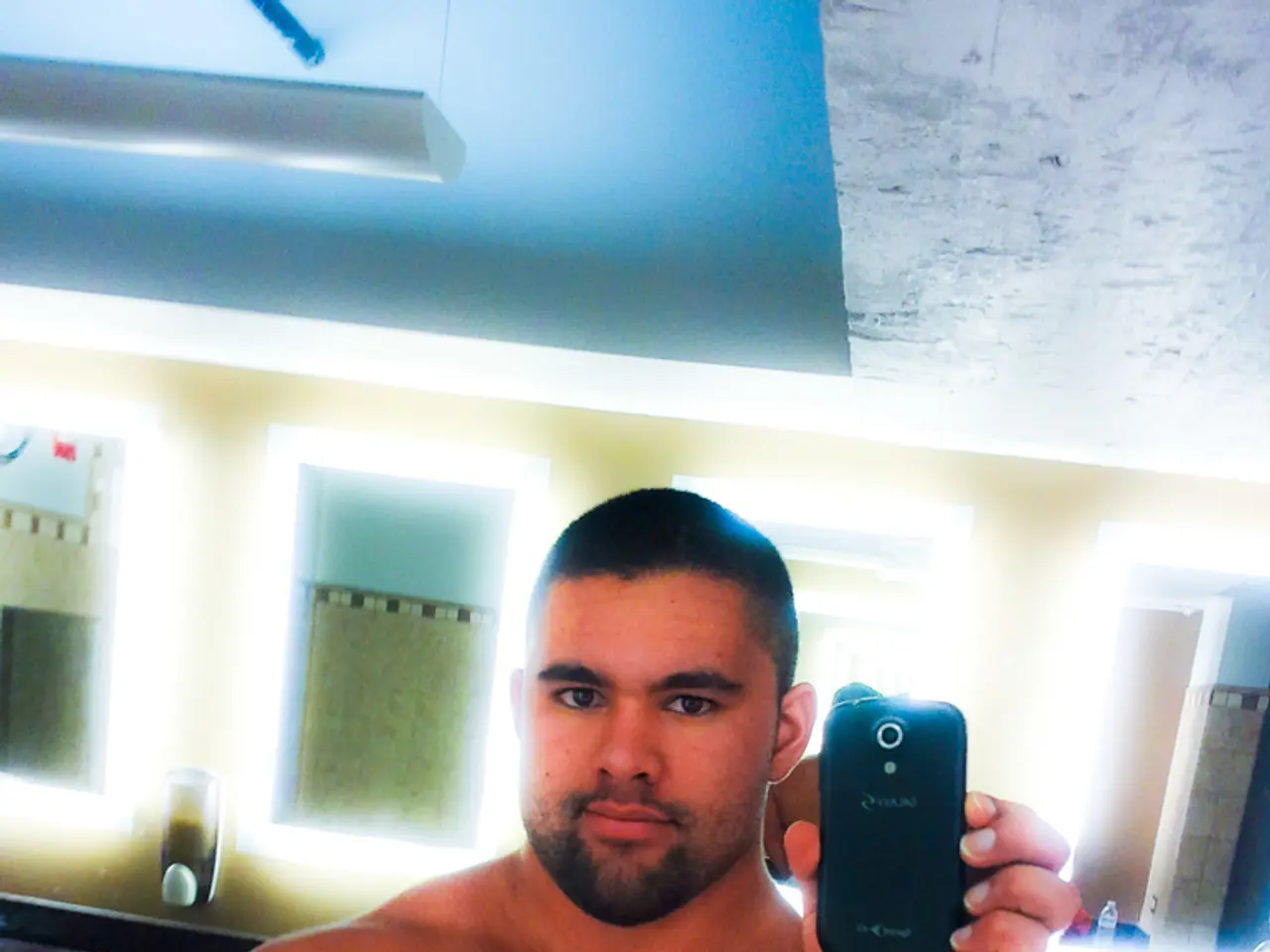 Trasforma il tuo Vecchio Dispositivo Mobili in uno Strumento di Sorveglianza: un Aggiornamento...