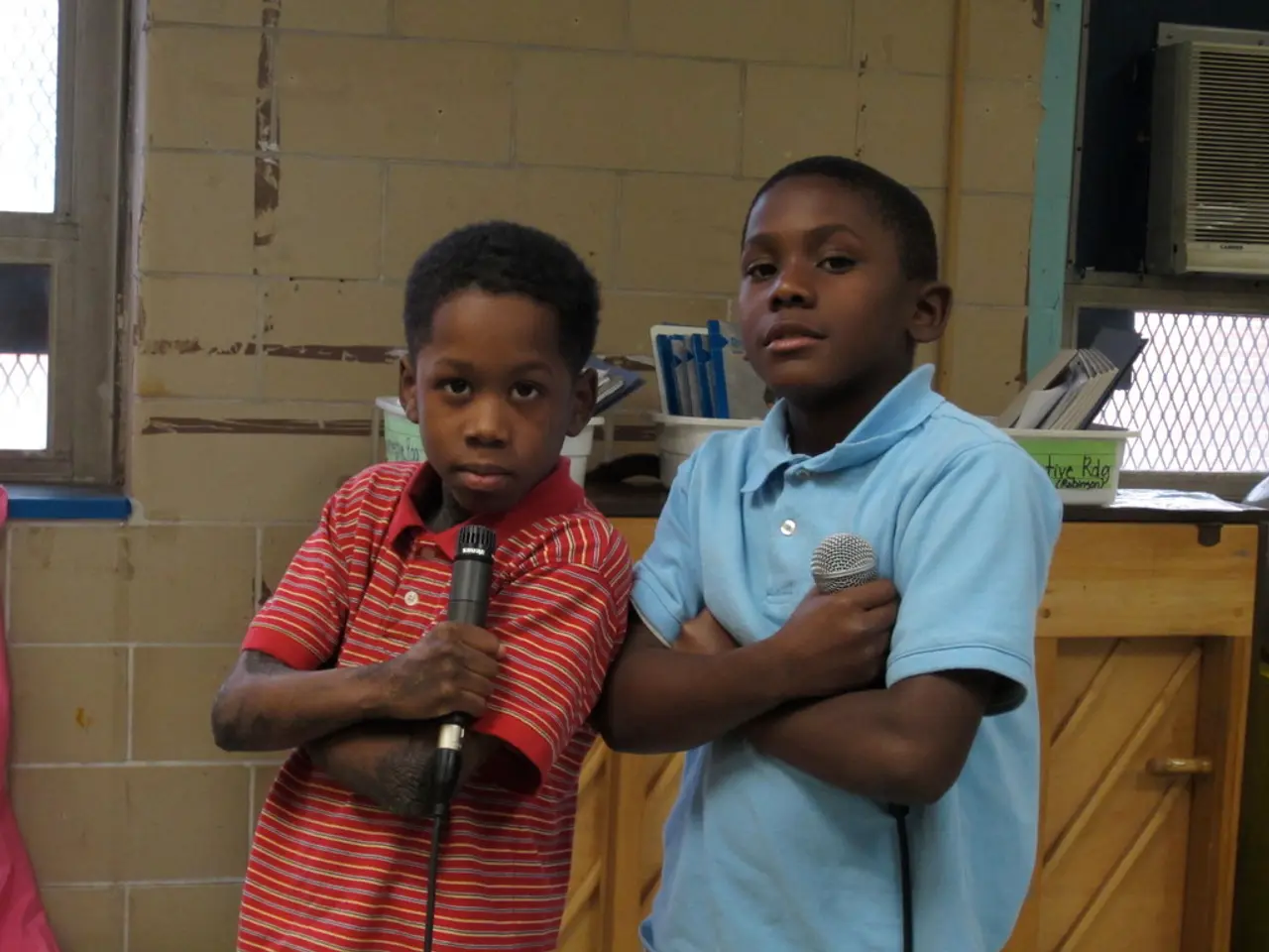 La questione in oggetto riguarda l'accettazione dei figli che si rivolgono ai propri genitori per...