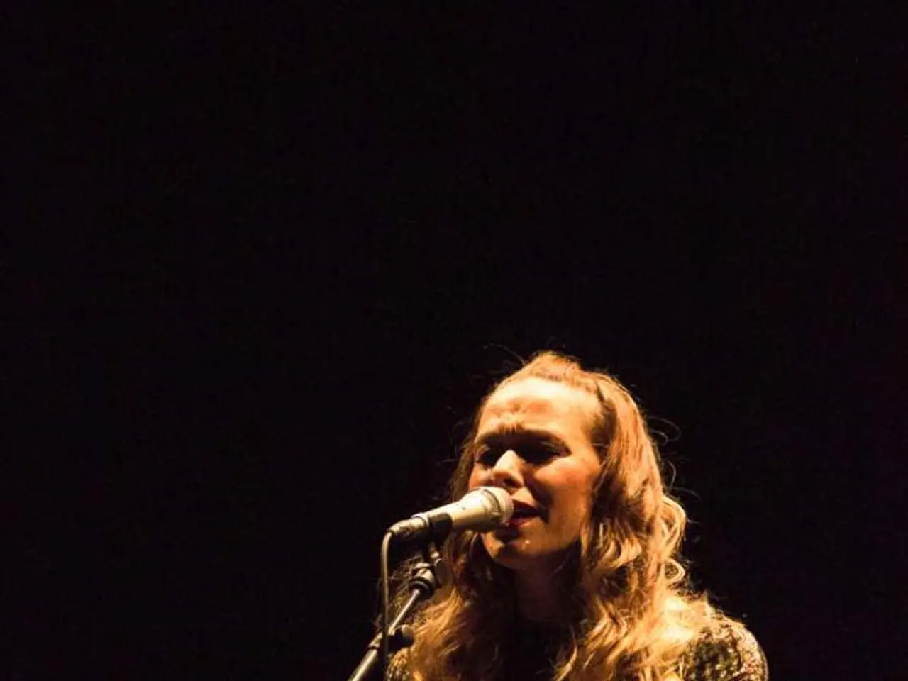 Ampiamento dell'uscita audio: massimi livelli di decibel di Amazon Alexa