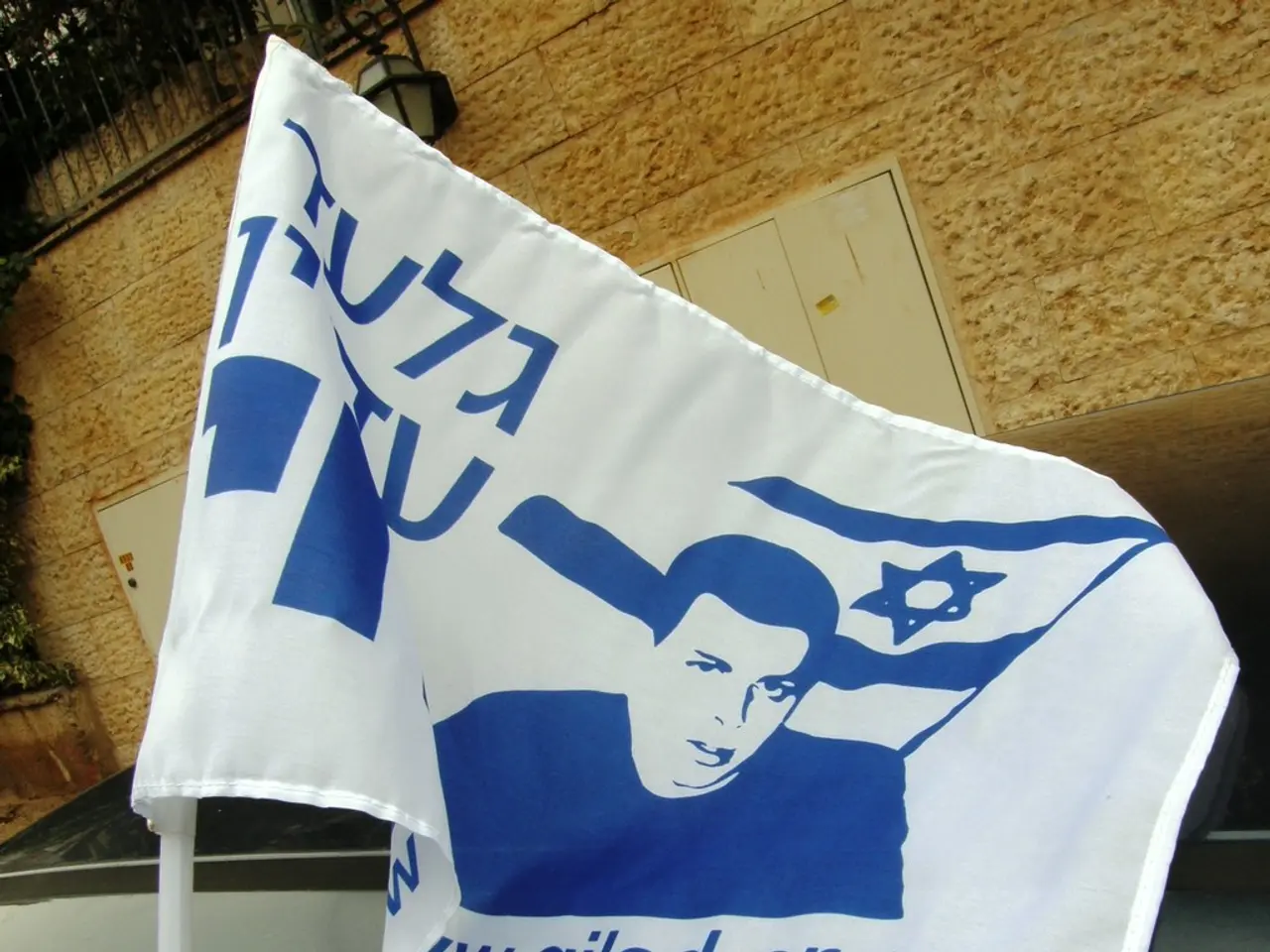 I produttori di pannelli solari sfuggono a Notevoli riduzioni nel finanziamento federale per...