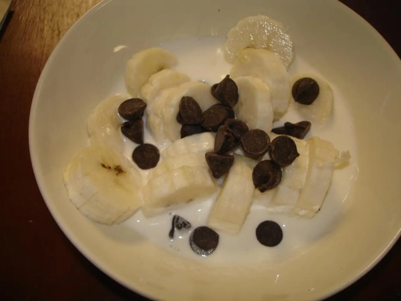 Prepara Banane Surgelate Farcite di Cioccolato per uno Spuntino Consapevole