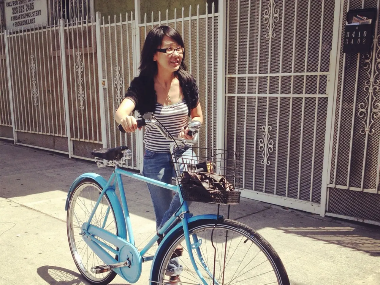 Zoe B√§ckstedt si aggiudica la vittoria nella 5^ tappa a cronometro del Simac Ladies Tour, mentre...