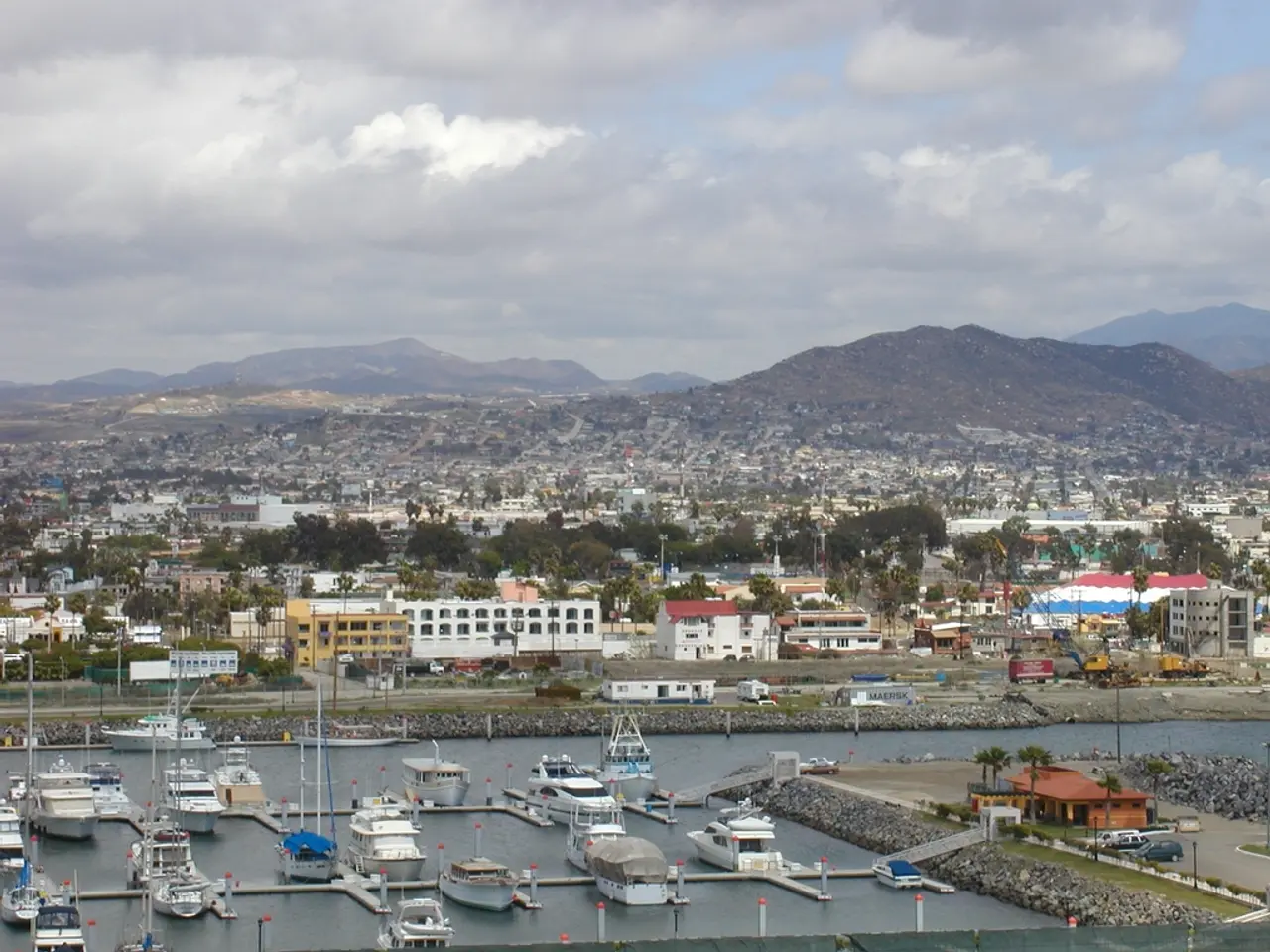 I ricercatori hanno esplorato la voragine blu di Belize, scoprendo risultati preoccupanti