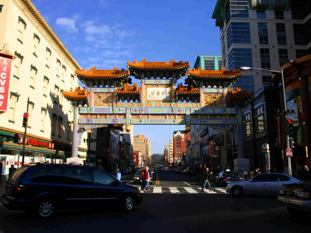 loyd Delaware infelice per i ridimensionamenti del servizio SEPTA despite il deficit finanziario;...