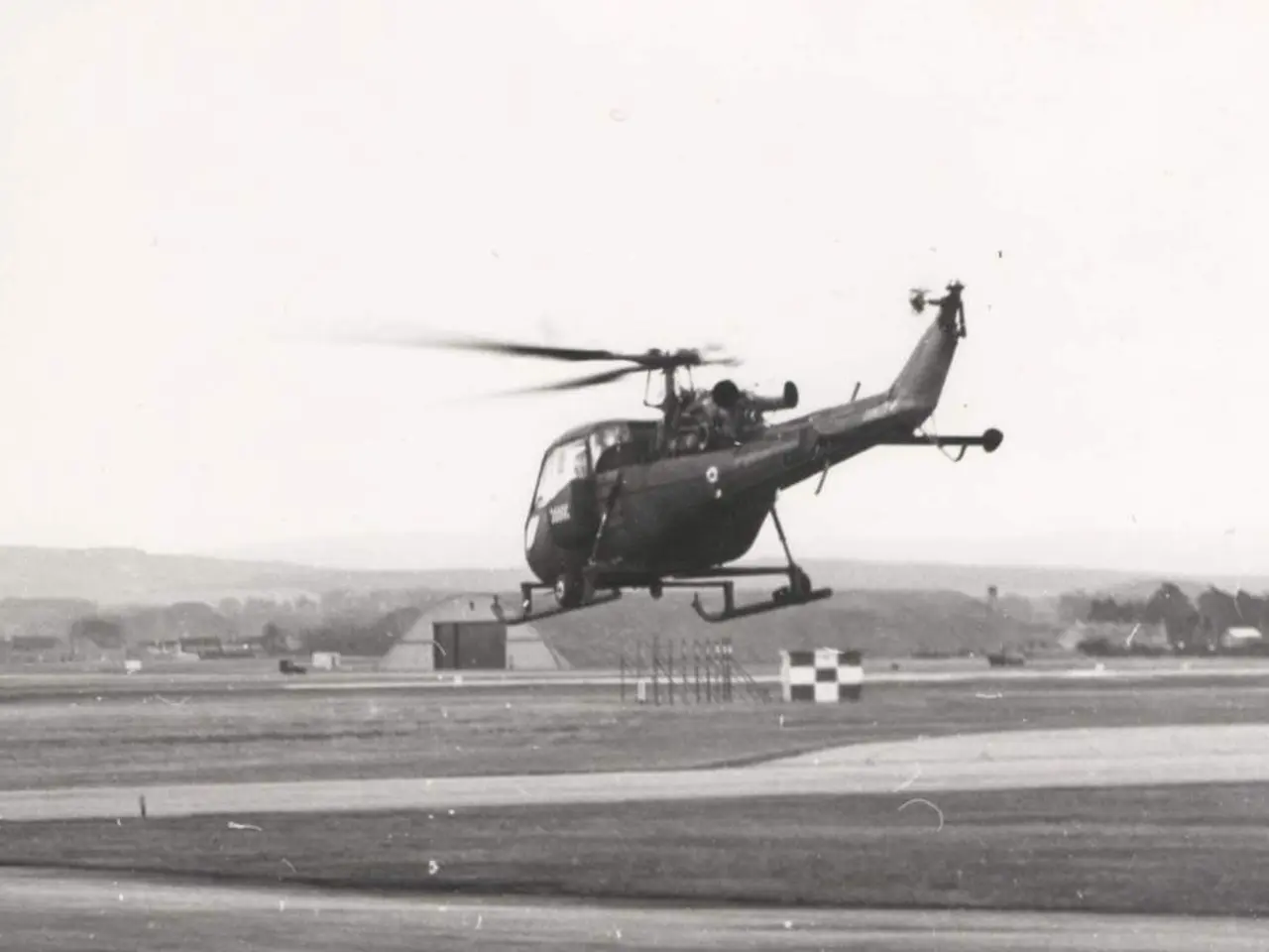 Un elicottero evacua una donna brasiliana dalla ferrata di Socueva, poiché non è stata in grado di...