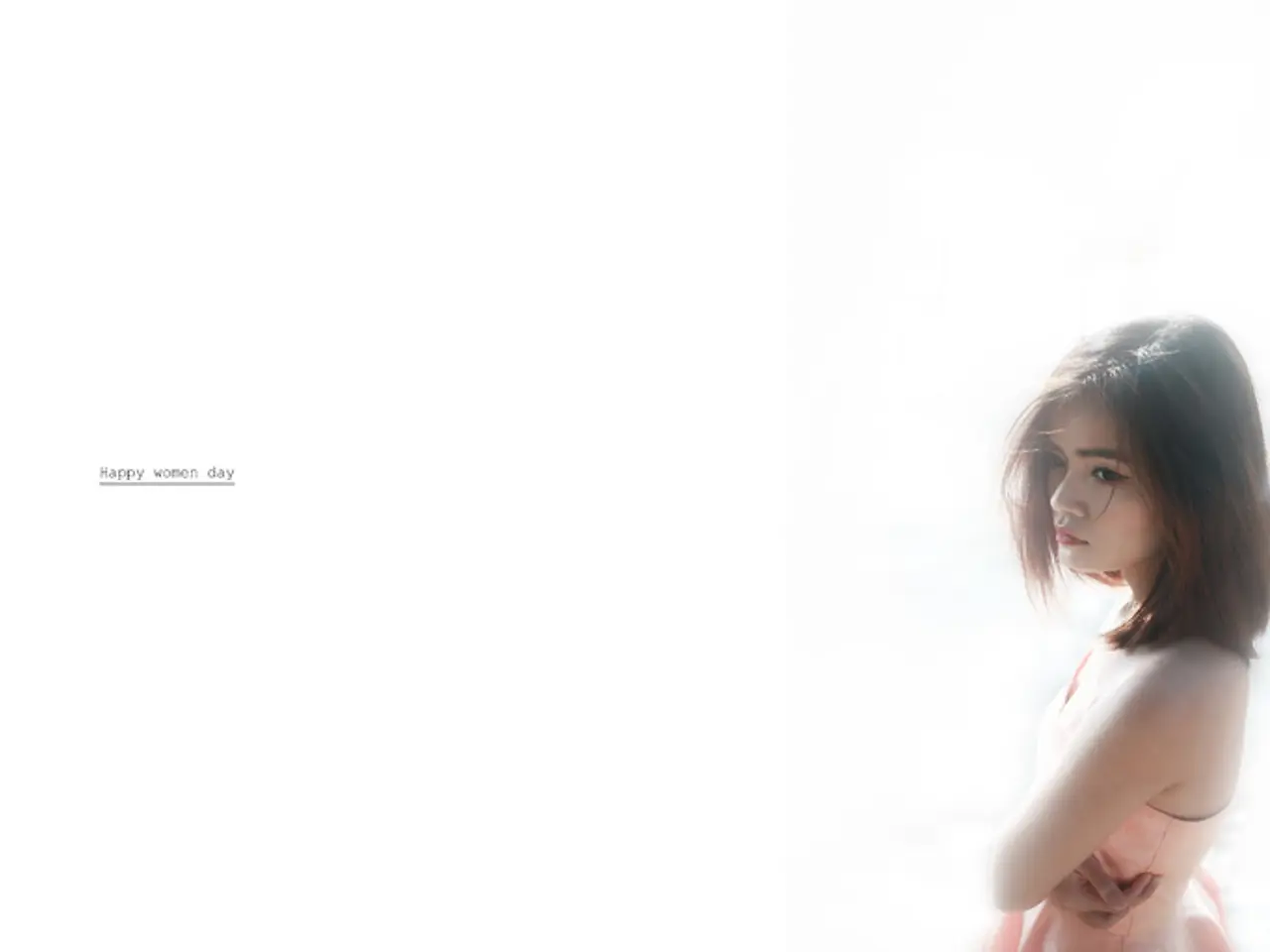 Uomo, precedentemente condannato per stupro violento sette mesi prima, apparentemente toglie la...