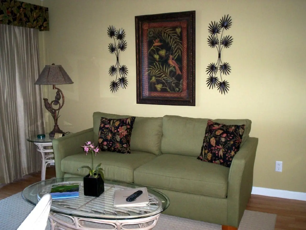 Divano Sbalorditivo al Centro della Scena: la Scelta alla Moda di Rosé RivelaPerché i Tonalit√†...