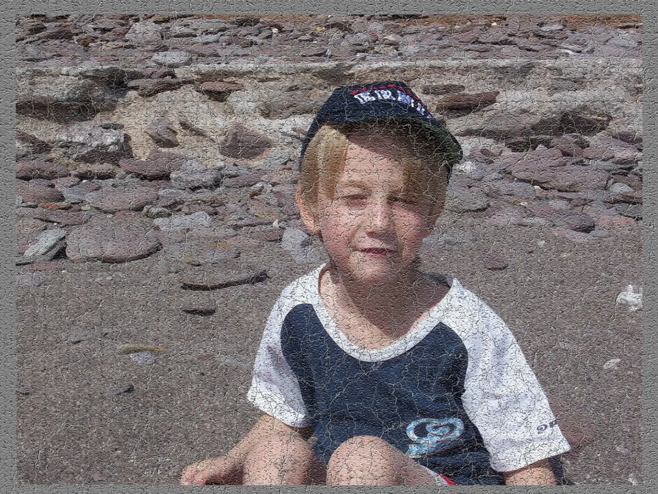 Mick Jagger, alla soglia dei 70 anni, festeggia il traguardo circondato dal figlio Deveraux di 8...