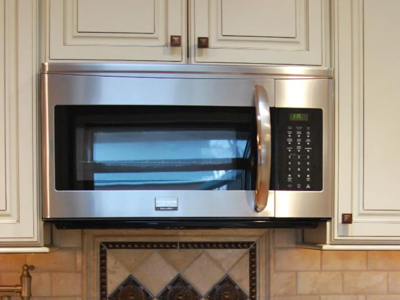 Compiti di Pulizia del Sistema di Riscaldamento Pericolosi che non Dovresti Ever Svolgere da Solo a...