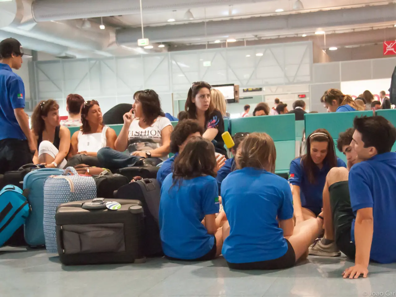 Sicurezza dell'aeroporto confermata: Heathrow riattiva le operazioni dopo l'evacuazione; circa 20...