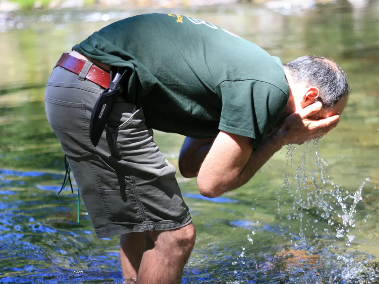Migliora la tua routine quotidiana di lavaggio del viso per una salute della pelle luminosa