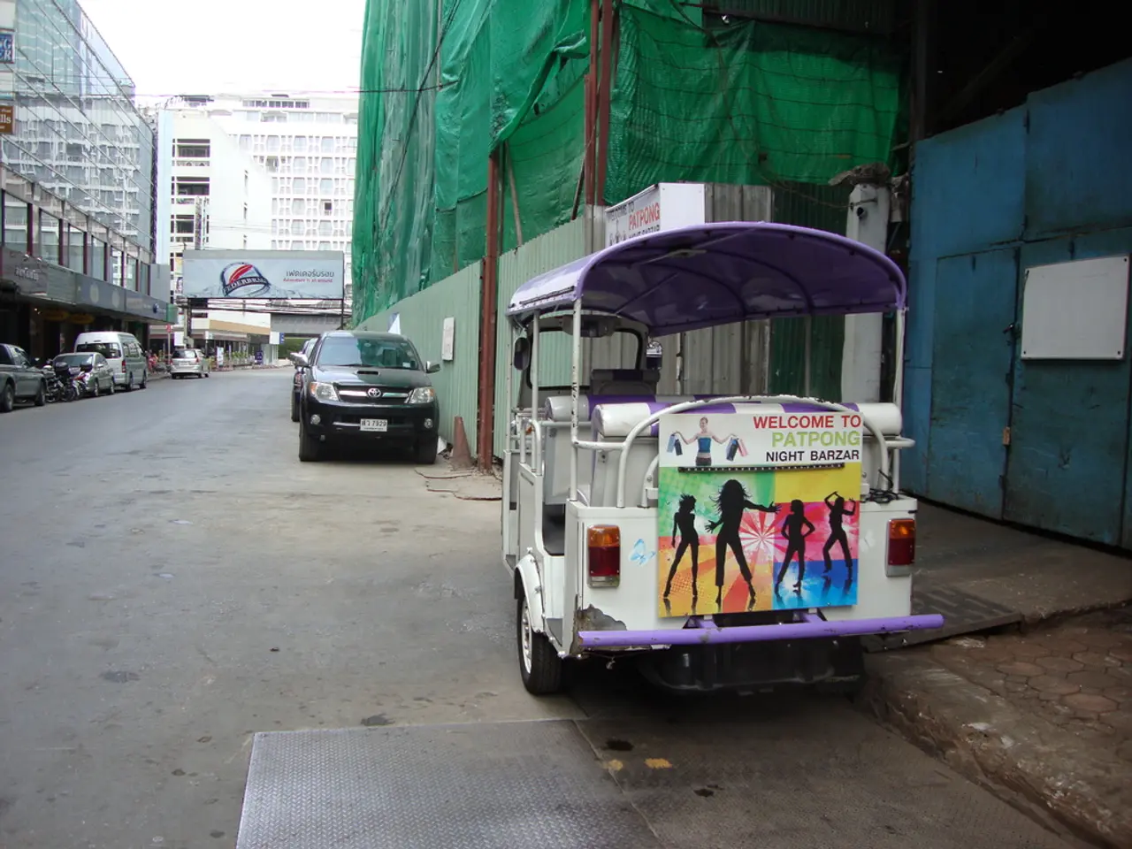 Nuova Delhi Pianifica di Vietare l'introduzione di Nuovi Rickshaw Auto a GNL Sotto la Prossima...