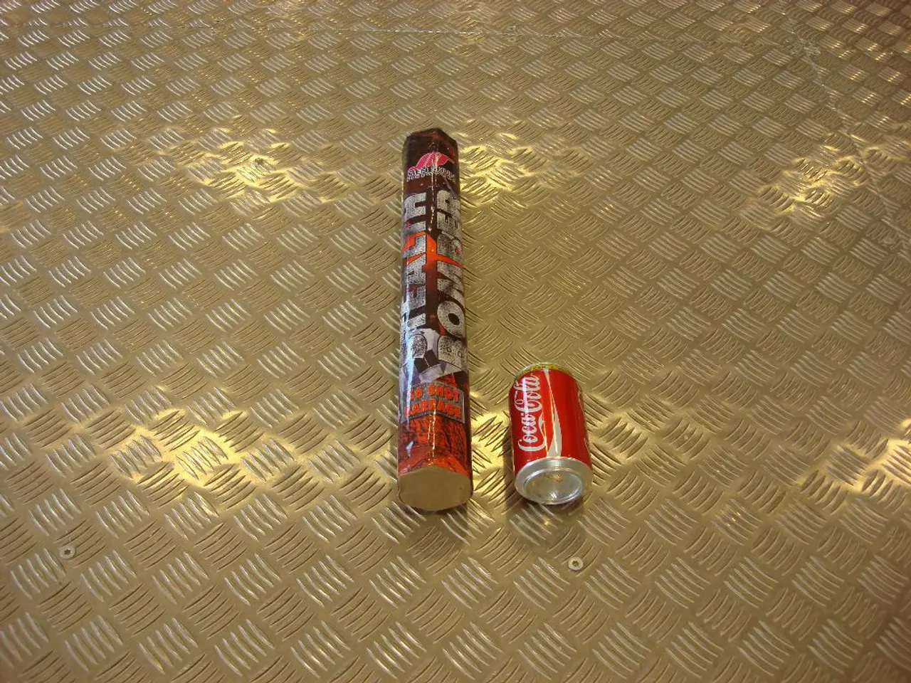 Scatole riempite di polvere bianca causano l'evacuazione al 26 Plaza Federale, Manhattan