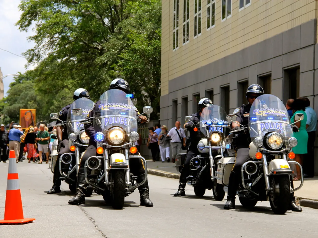 Un informatore pentito cerca un pagamento di 5 milioni di dollari e un vitalizio settimanale di...