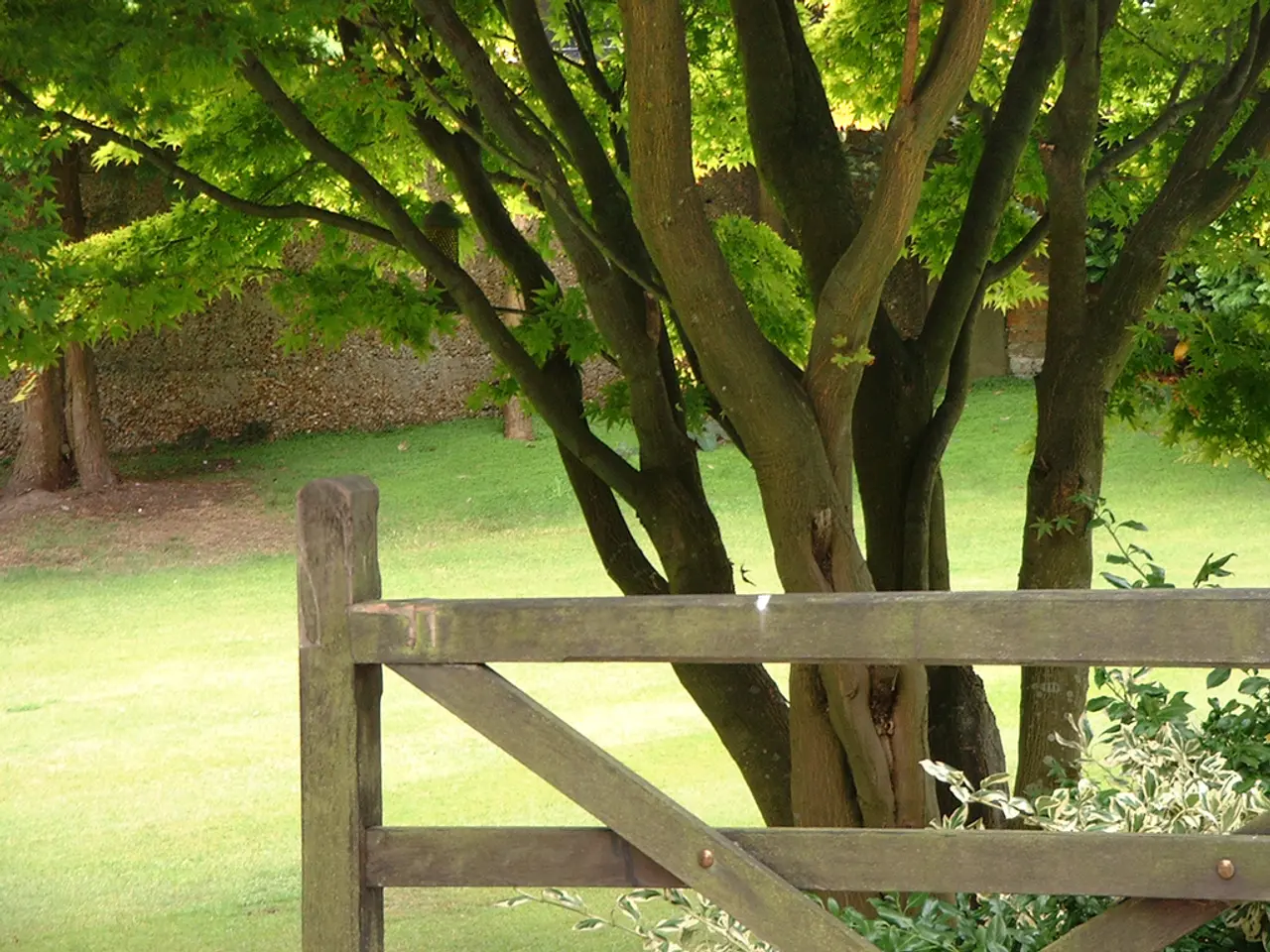 Le autorità locali stanno alterando lo status dei villaggi in città nel tentativo di evitare i...