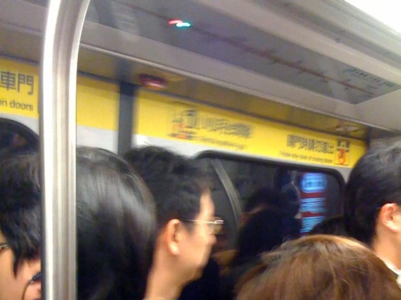 Unirsi e Perseverare! Abbracciate lo spirito dello sforzo collettivo come un'entità unica, come...