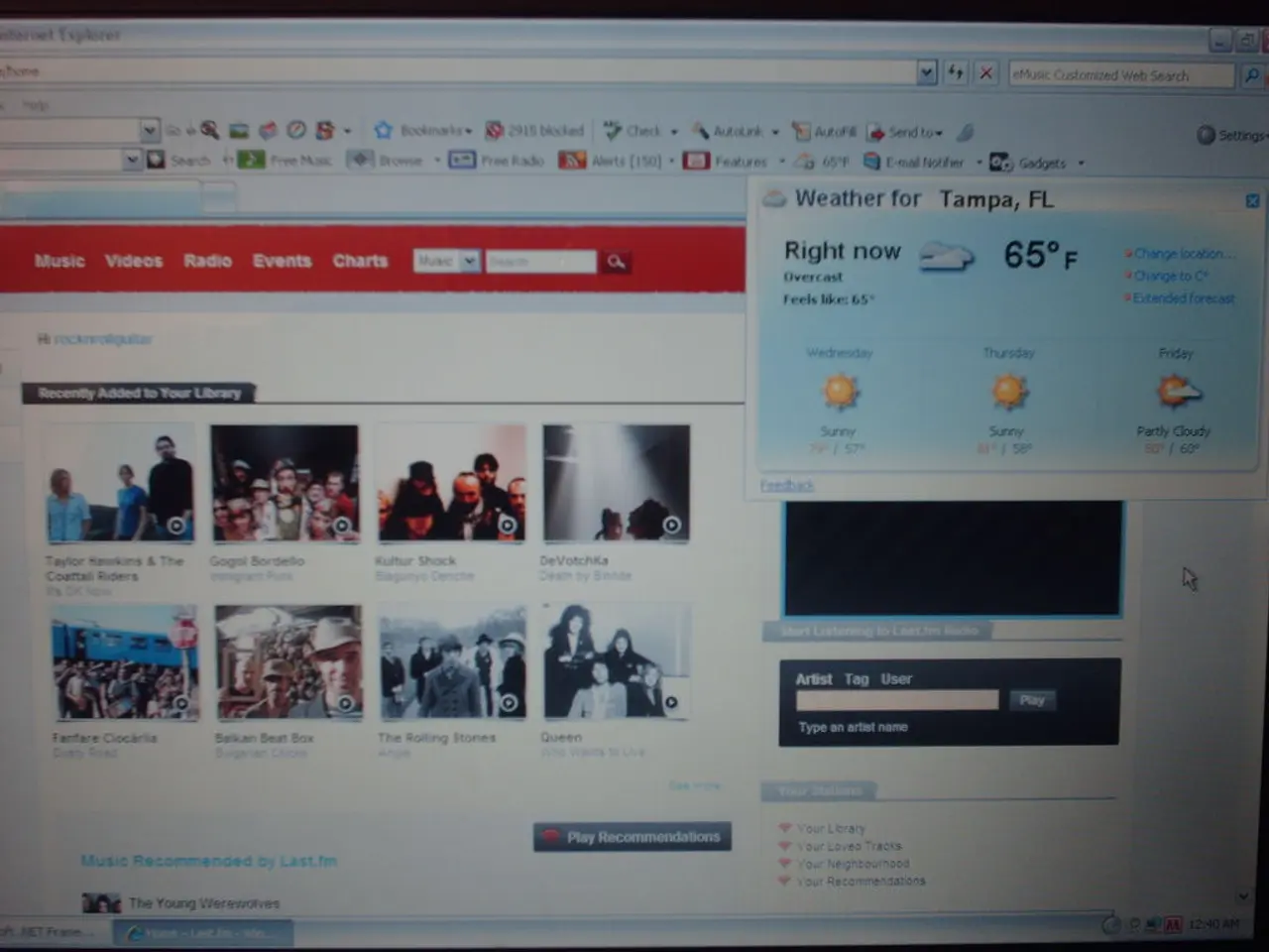 Progettazione web dinamica per cinema e televisione: Creazione di esperienze digitali immersive...