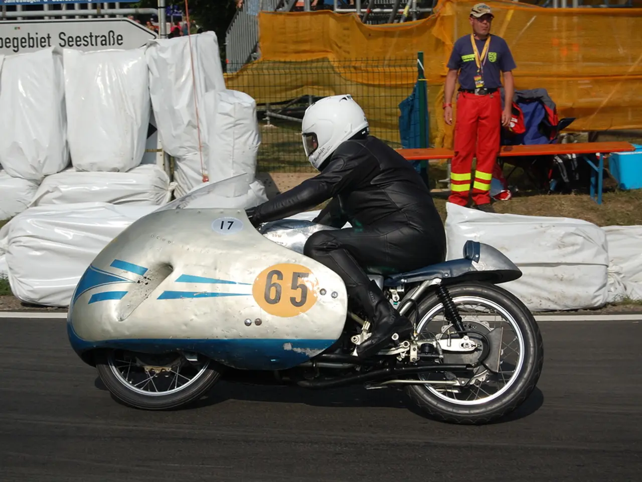 Impressione in sella alla Specialized Diverge 4: valutazione della versatilità del modello di bici...