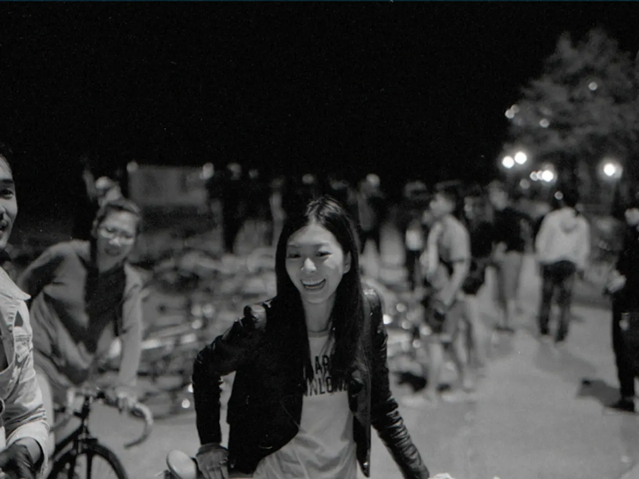 Kit di squadra d'Israele-Premier Tech rimasto privo dell'etichetta 'Israele' per il resto della...