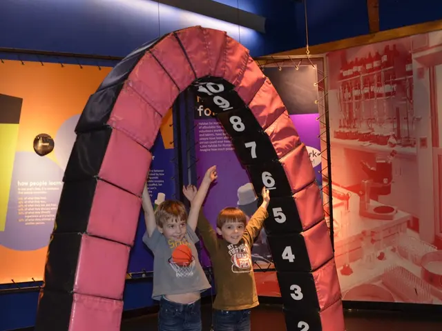 Giochi da tavolo economici degni di essere posseduti: giochi divertenti che puoi ottenere per meno...