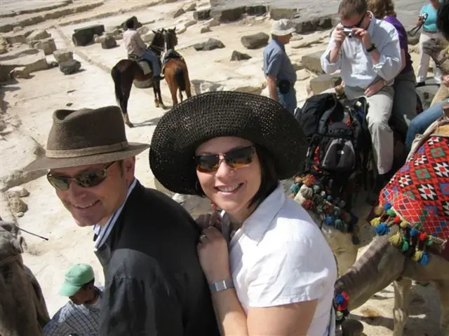 Il Museo del Cammello dell'Arabia Saudita: uno sfavillante emblema che mostra la tradizionale...