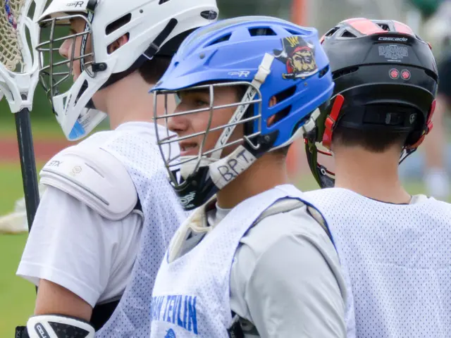 La squadra di calcio femminile di Holy Cross, in testa ai leader della Patriot League, si prepara...