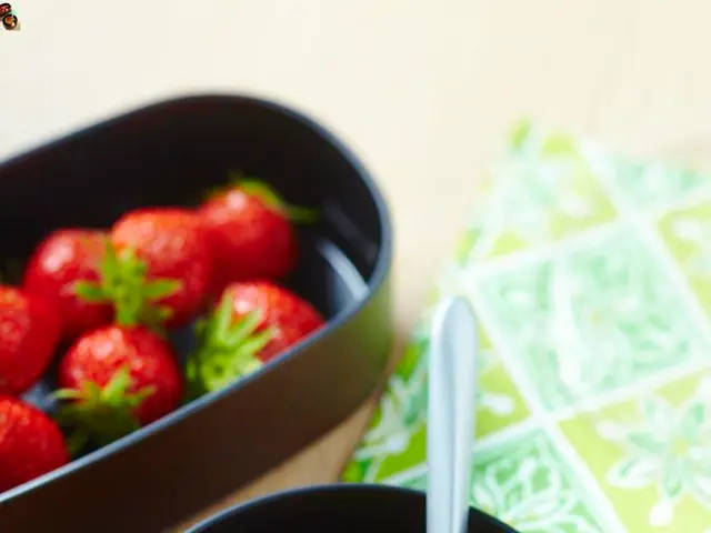 Deliziose sfogliatine alla frutta e panna