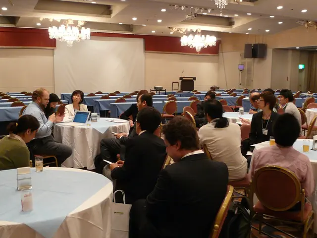 Terrifico incendio divora la casa del musicista locale "25/17" a Omsk