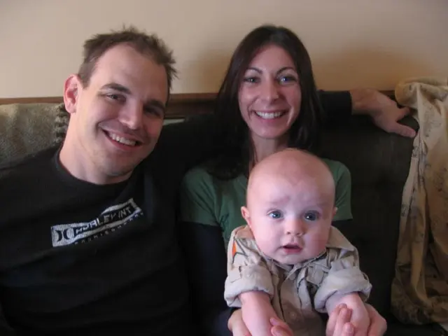 Avvocato cerca risarcimento danni ingente dal conto bancario del coniuge di un russo disperso