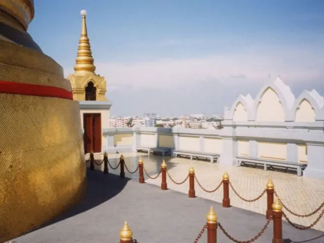 Disastro in un Dargah vicino alla Tomba di Humayun a Delhi: sei vittime, numerosi soccorsi dopo il...