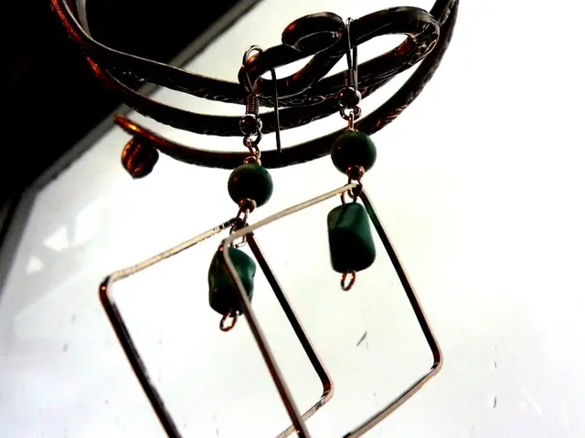 Protesi uditive e acufeni: fatti essenziali da considerare