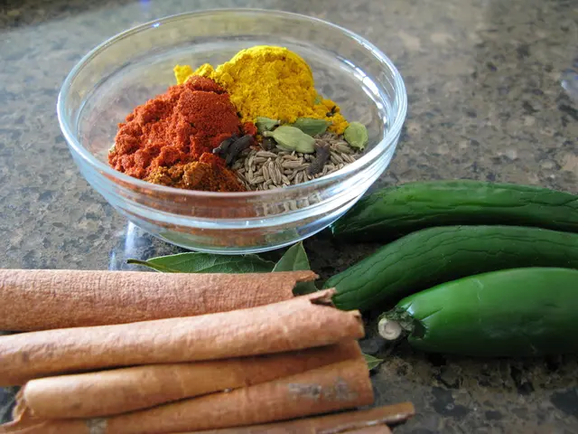 Preparazione di Saltenas ripiene di carne boliviana: Guida passo-passo