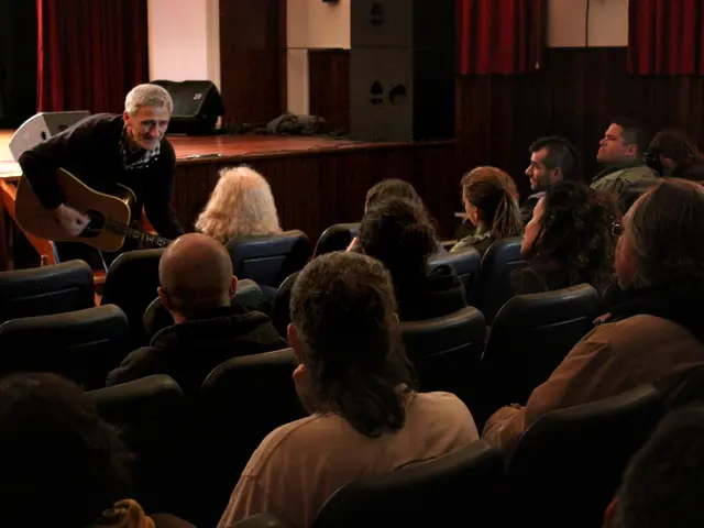 L'attore anziano Jerry Adler si congeda all'età di 96 anni nella sua residenza di New York.