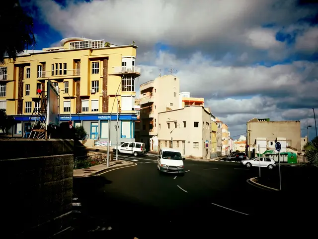 Ingressi alla Fiera dello Stato di New York riaperti dopo intense tempesta di tuoni