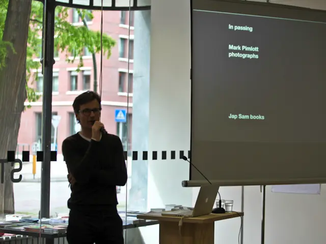 Interazione con Pawan Gadia, CEO e direttore mondiale di FNP, per diverse ore