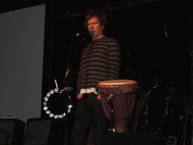 Il contributo eccezionale di John Bonham al suono della batteria in 'When the Levee Breaks' nacque...