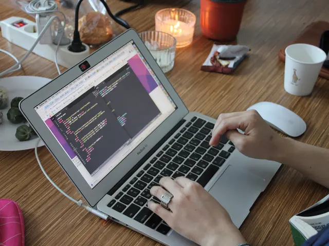 Accessori selezionati per il tuo prossimo evento virtuale: 25 articoli adorabili e pratici che...