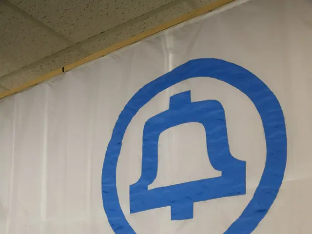 Esplorando il simbolismo della bandiera panafricana: i suoi colori rosso, nero e verde significano...