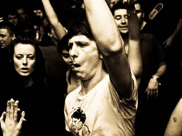 Durante la pandemia, gli atti pubblici di starnuti alimentano le preoccupazioni per i potenziali...