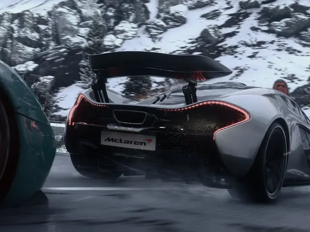 Trafico caotico sulla Stoney Trail nel tardo pomeriggio di sabato a causa di un incidente con un...