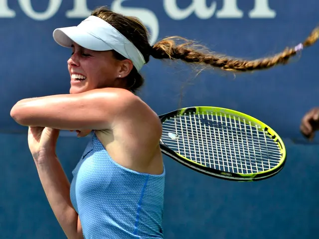 Due individui, Miguel Abellán e Olga, si uniscono in matrimonio, una relazione edificata sulla...